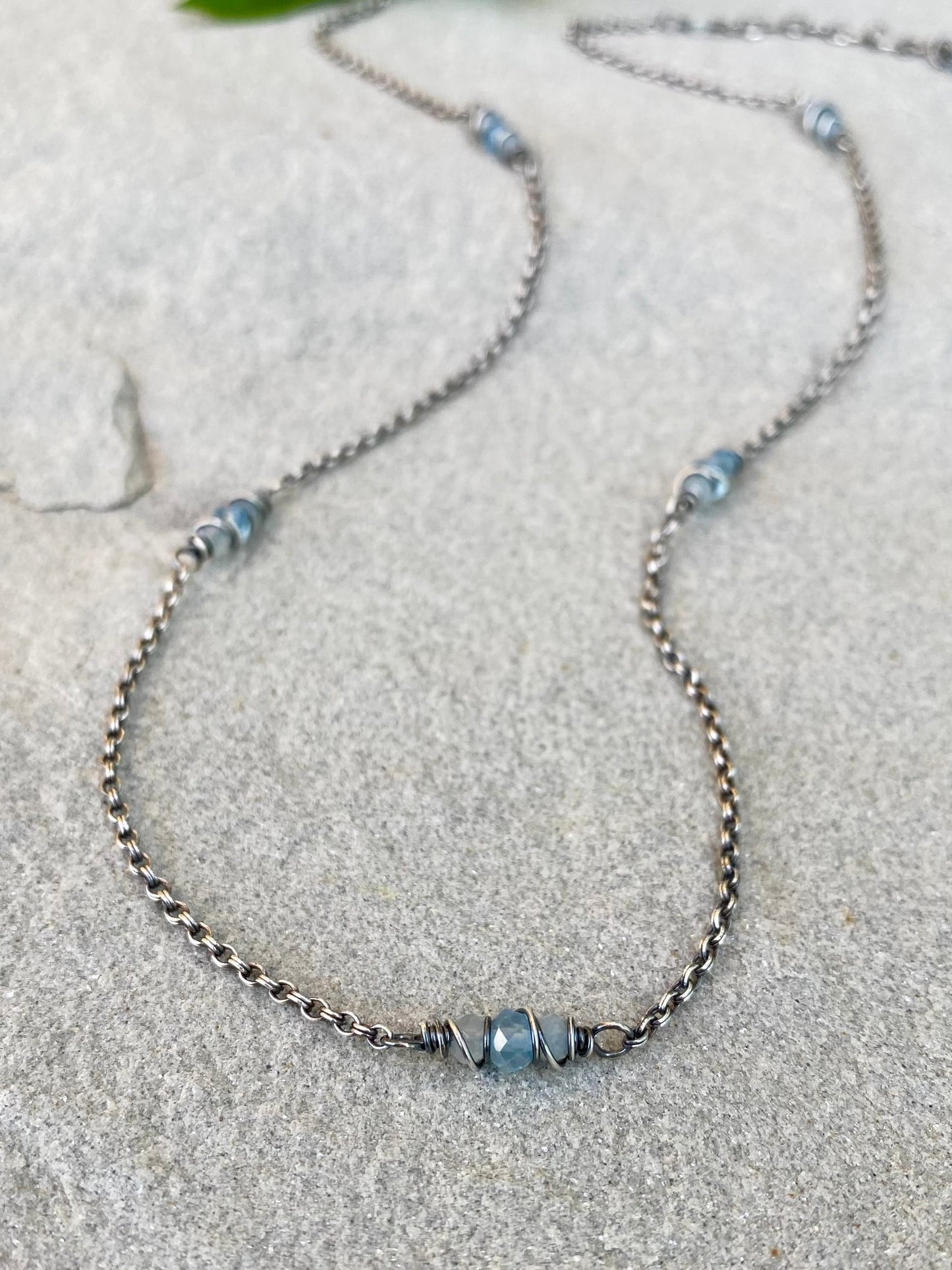 aquamarine satellite chain