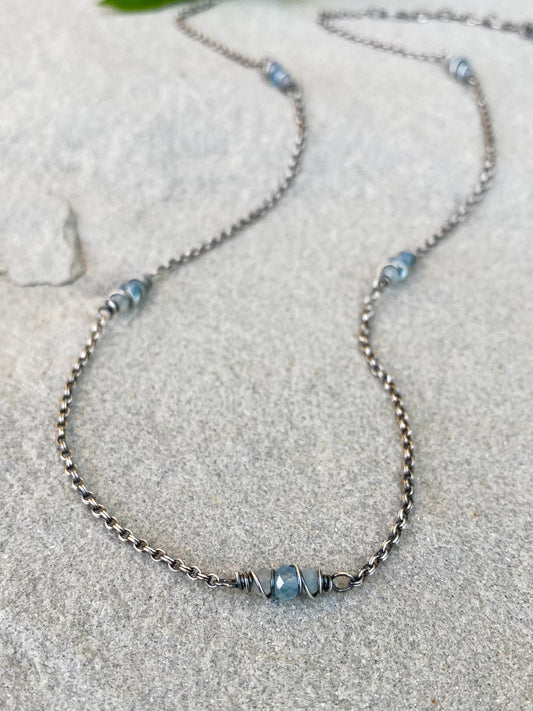 aquamarine satellite chain