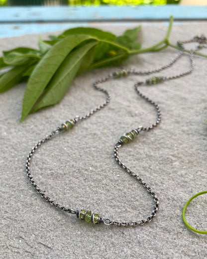 peridot satellite chain