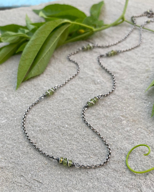 peridot satellite chain