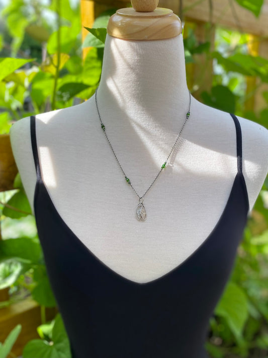 chrome diopside satellite chain
