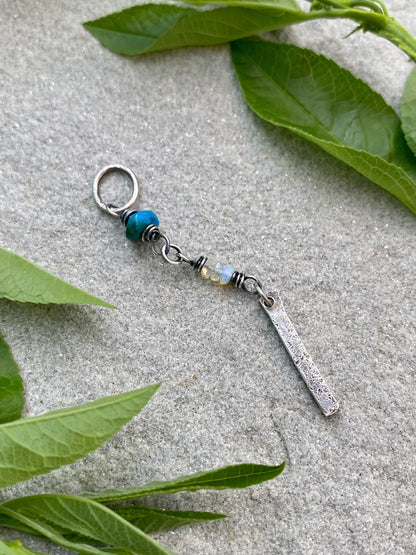 short wavy gem pendant