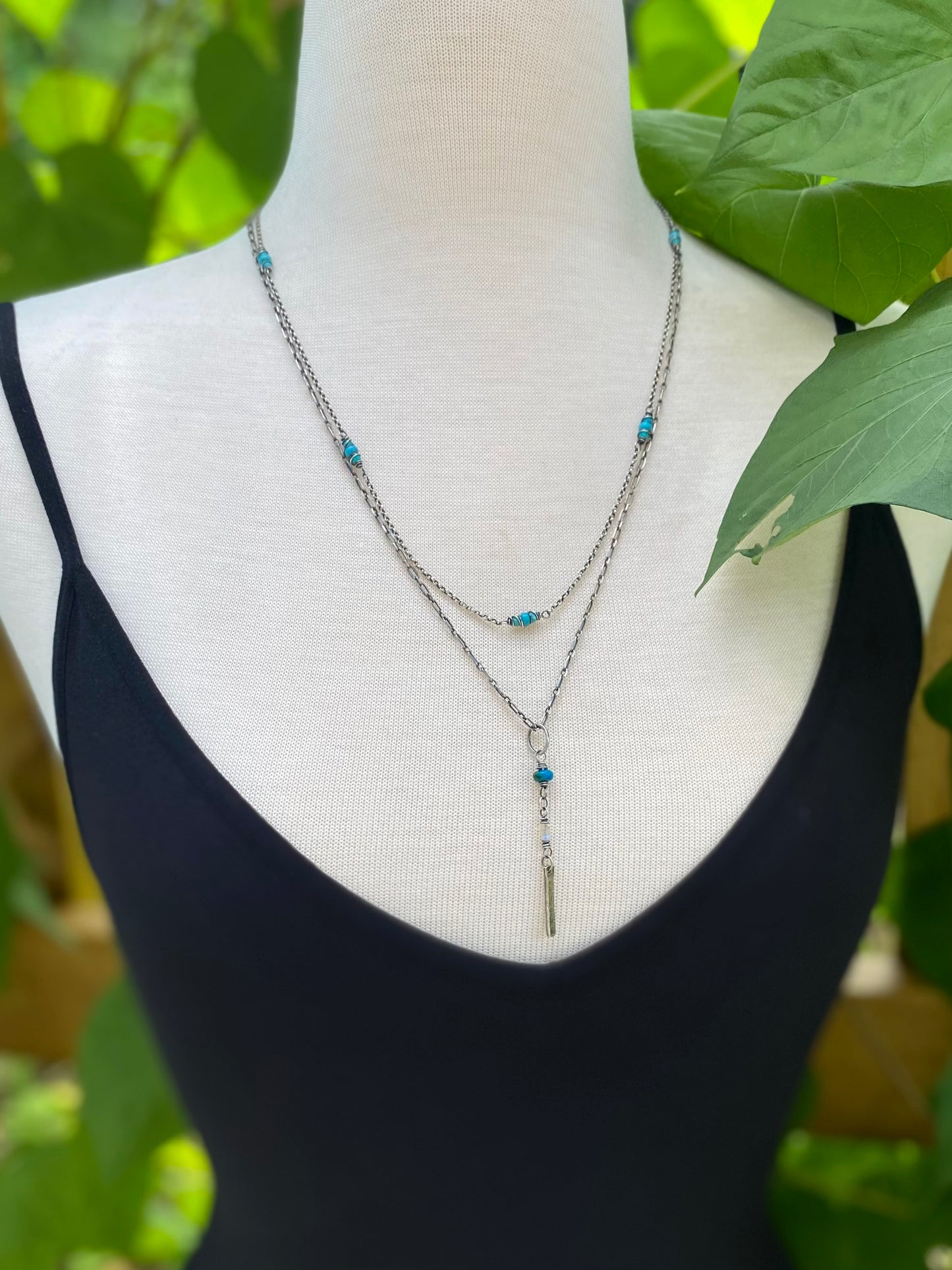 turquoise satellite chain