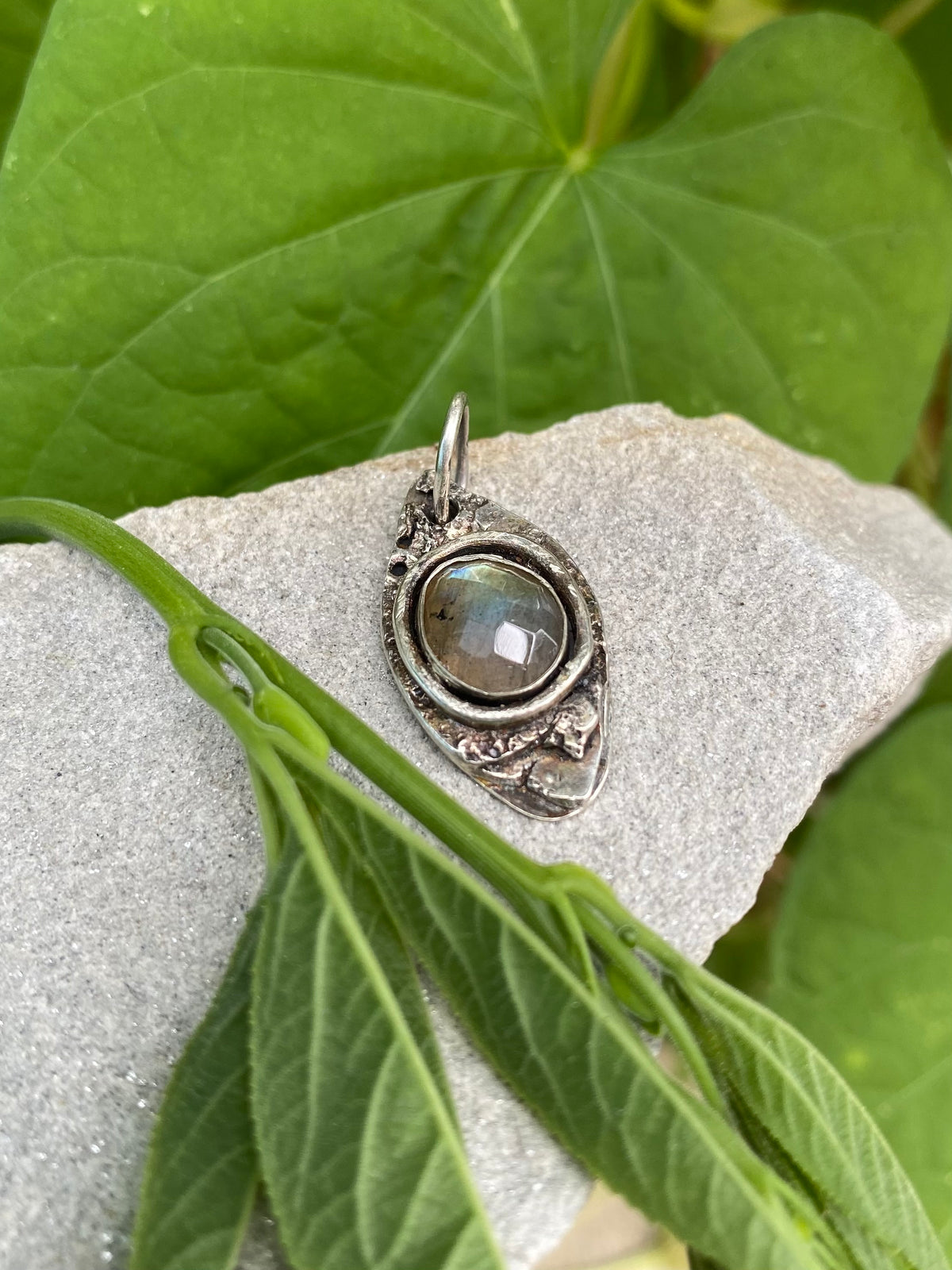 earthy labradorite pendant