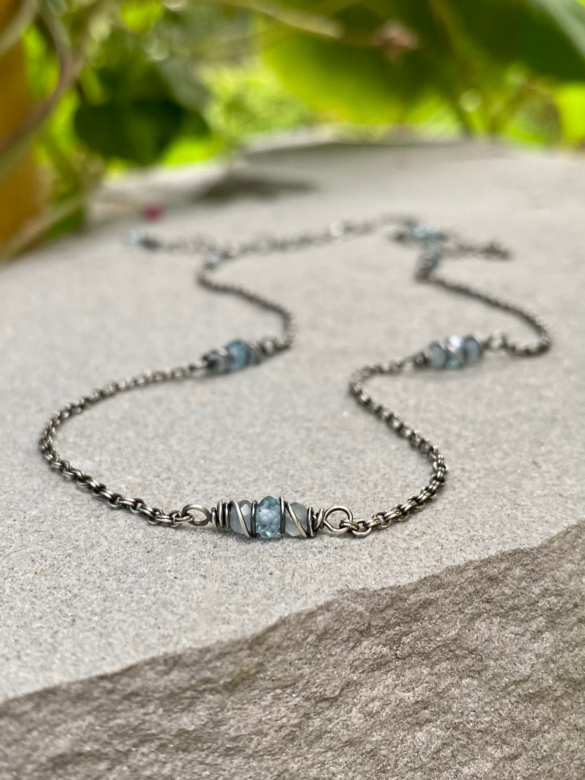 aquamarine satellite chain