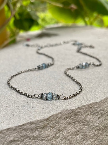 aquamarine satellite chain