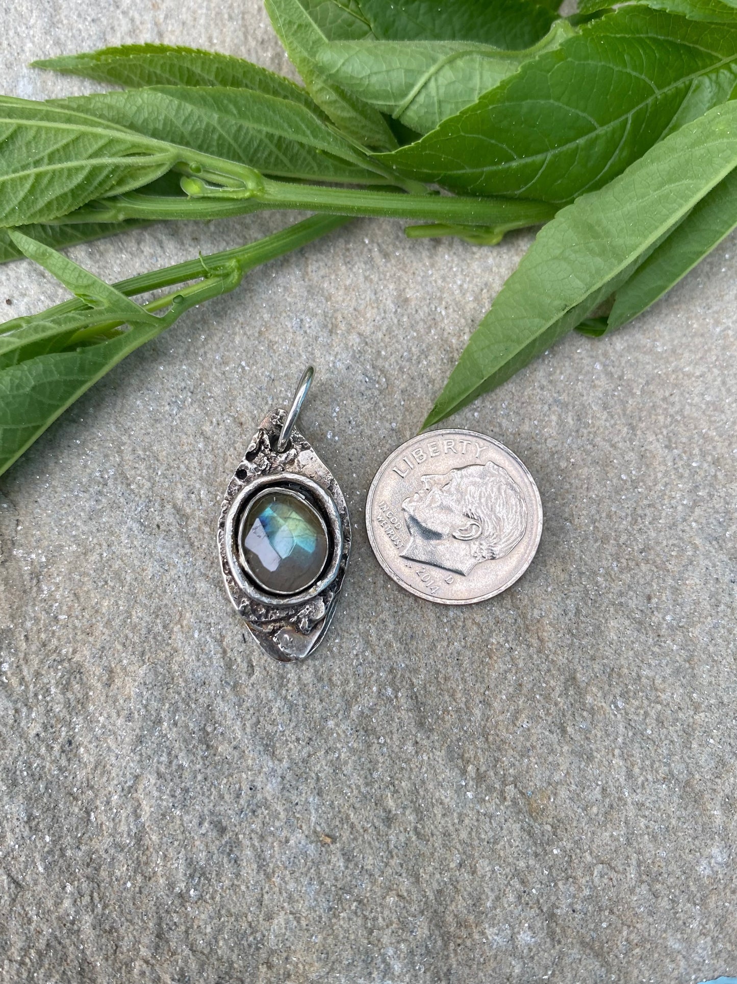 earthy labradorite pendant