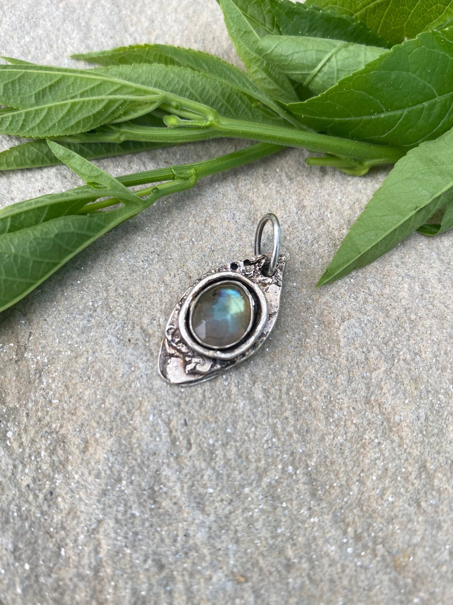 earthy labradorite pendant