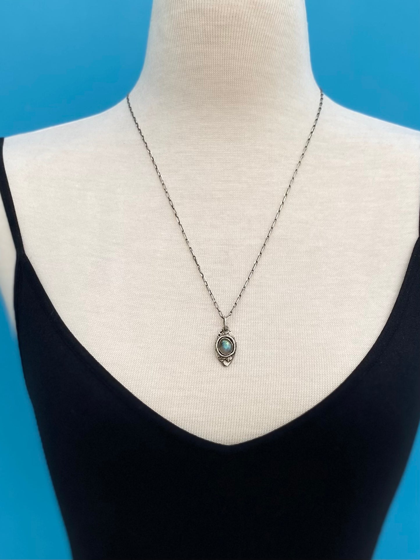 earthy labradorite pendant