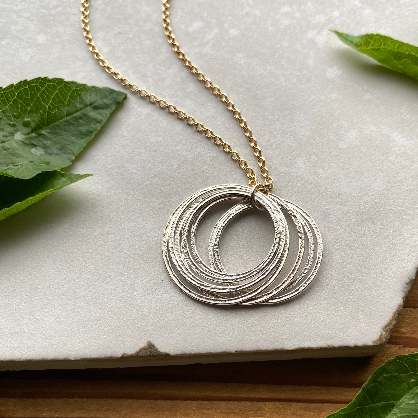 8 Circle Necklace